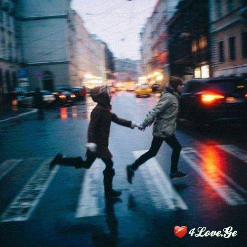 დღეს წვიმს... დღეს წვიმს...