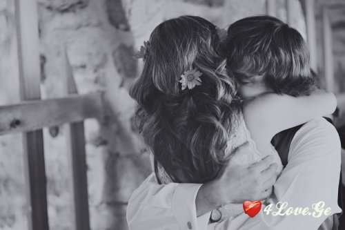 მოგნატრებოდი მინდოდა სულ ერთადერთი წამით...