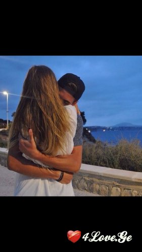 Hug me!