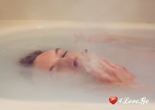 გაიღიმეთ ხვალ უარესი იქნება...