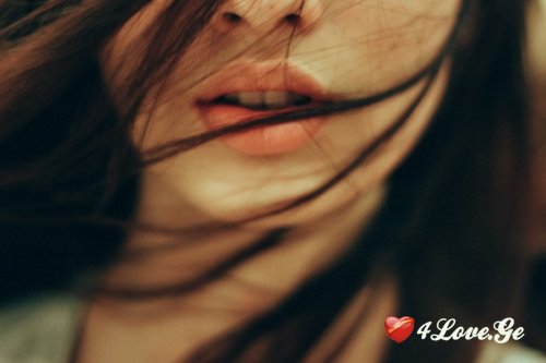 კაცს ქალი რყვნის
