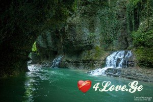პასუხი ასათიანს
