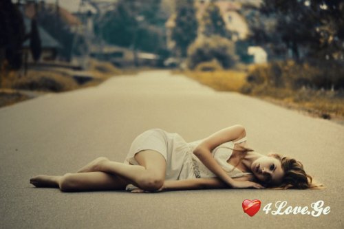 ქალაქის ხმაურში ვეძებ შენს სიჩუმეს !