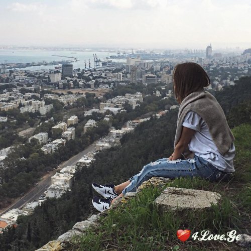 Never let me go..
