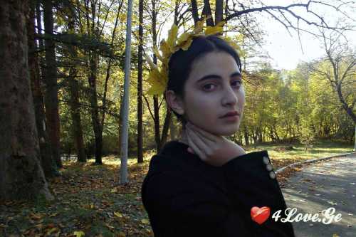 4.დაწყევლილთა პატარძალი