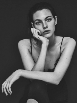 ხელი არ გამიშვა {8}